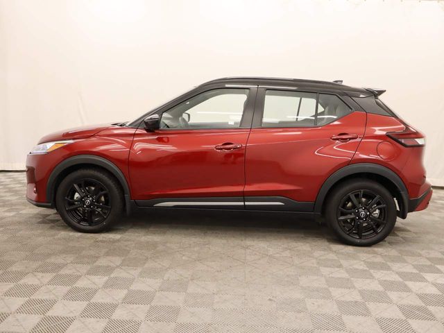 2023 Nissan Kicks SR