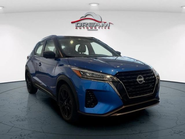 2023 Nissan Kicks SR