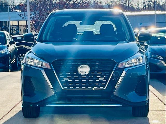 2023 Nissan Kicks S