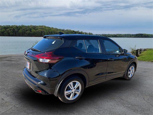 2023 Nissan Kicks S