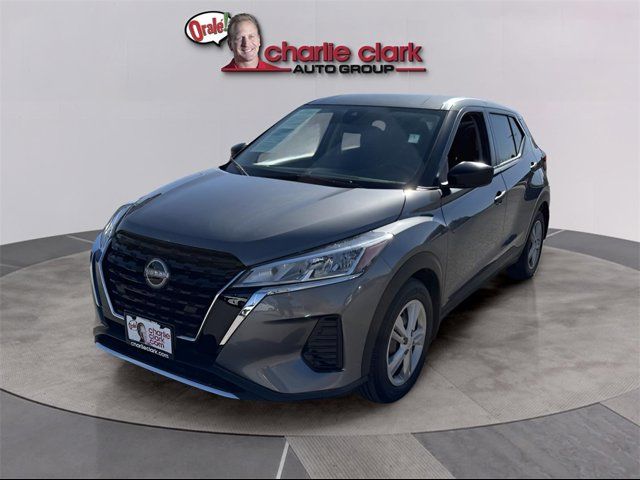 2023 Nissan Kicks S