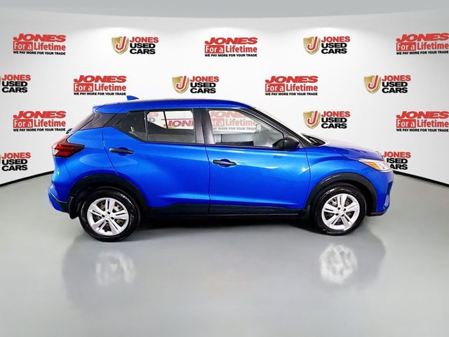 2023 Nissan Kicks S
