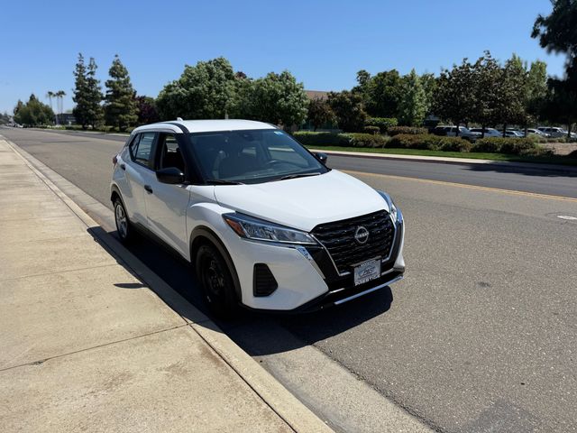 2023 Nissan Kicks S