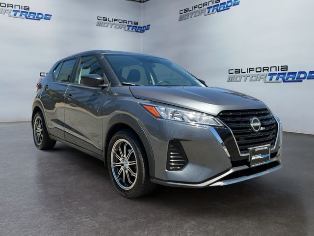 2023 Nissan Kicks S