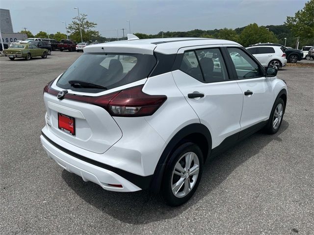 2023 Nissan Kicks S