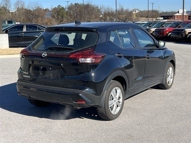 2023 Nissan Kicks S