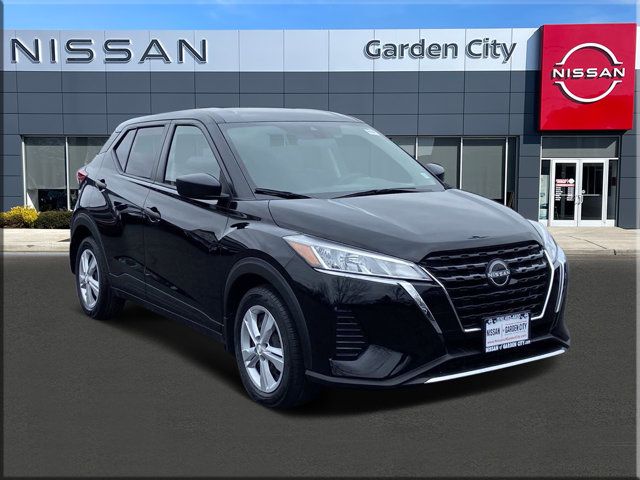2023 Nissan Kicks S