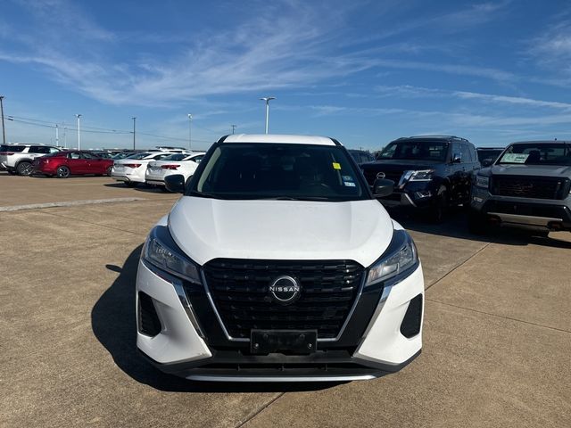 2023 Nissan Kicks S