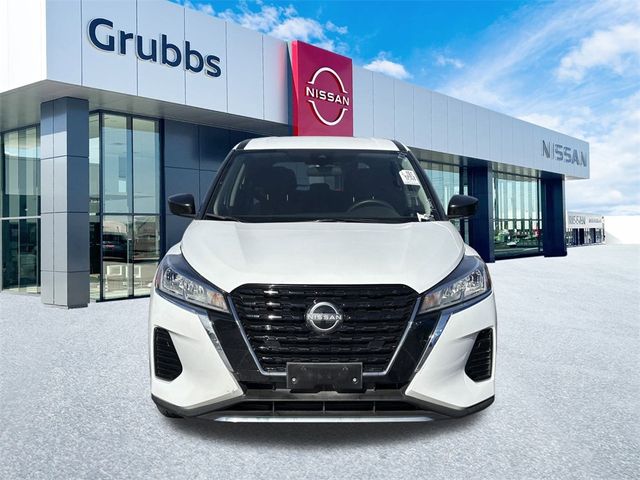 2023 Nissan Kicks S