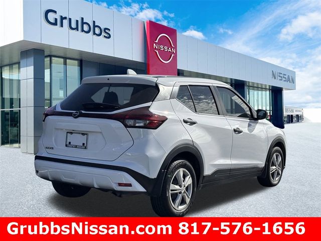 2023 Nissan Kicks S