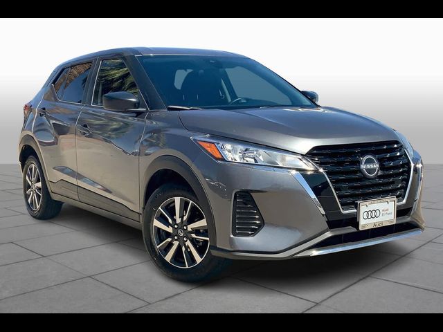 2023 Nissan Kicks S