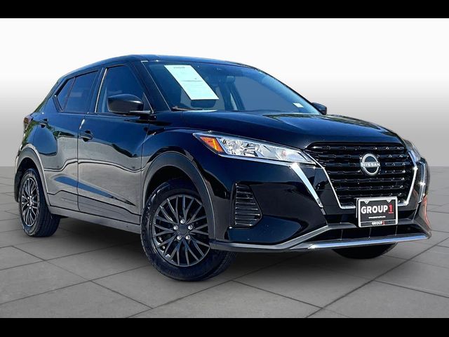 2023 Nissan Kicks S