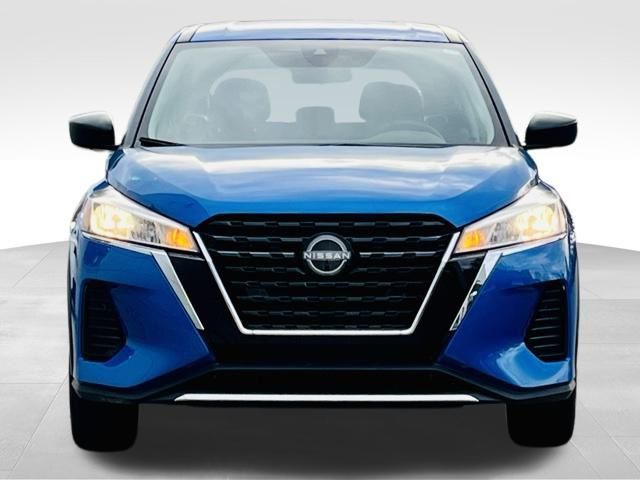 2023 Nissan Kicks S