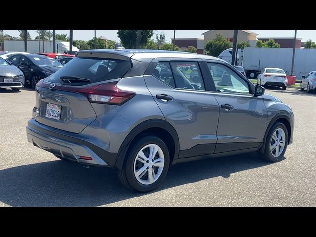 2023 Nissan Kicks S