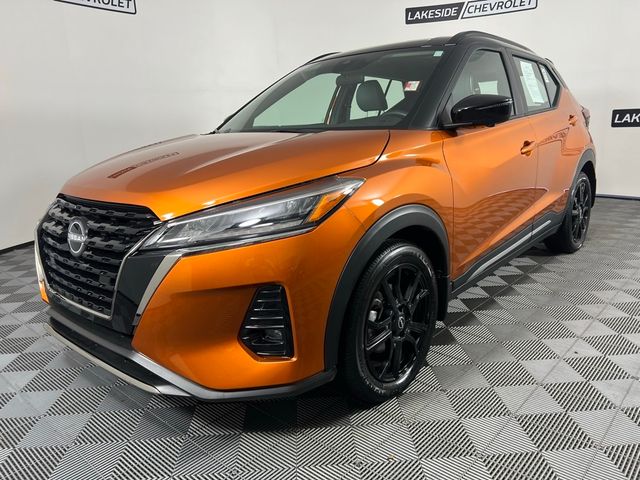 2023 Nissan Kicks SR