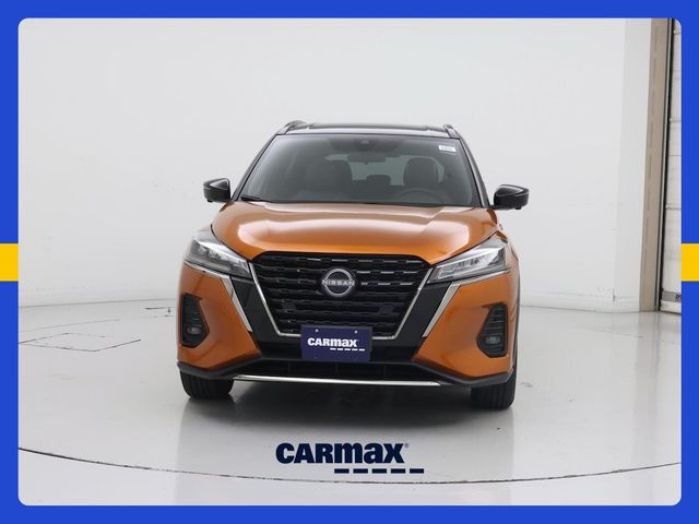2023 Nissan Kicks SR