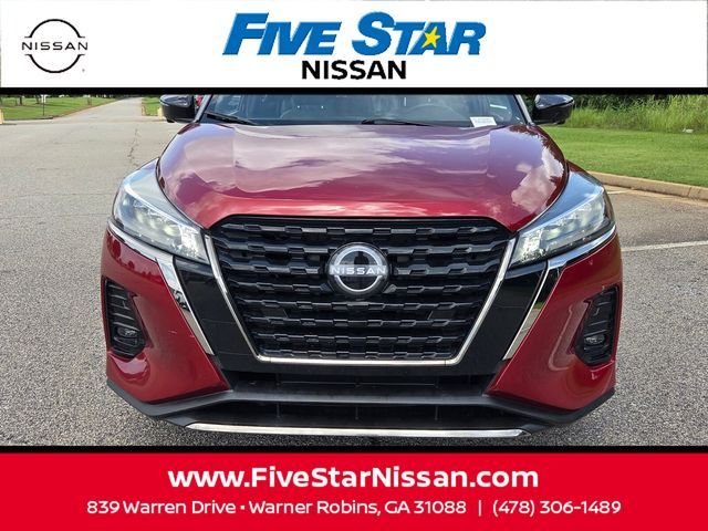 2023 Nissan Kicks SR