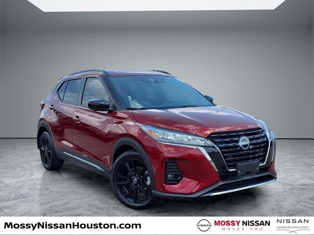 2023 Nissan Kicks SR