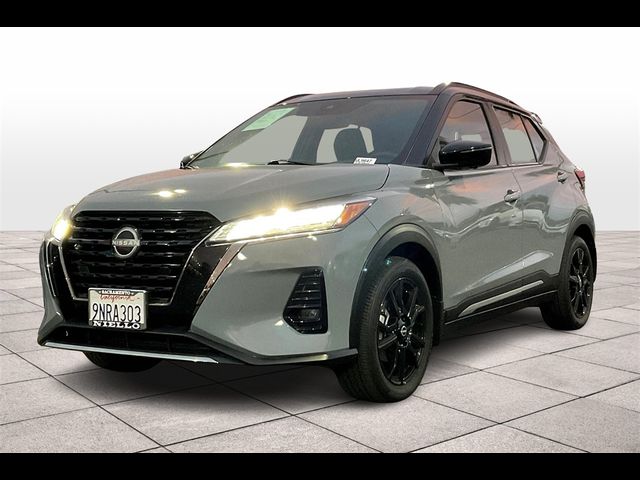 2023 Nissan Kicks SR