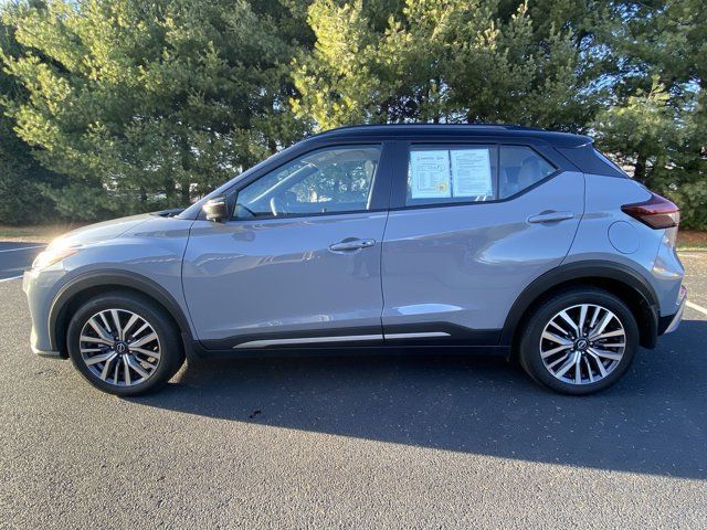 2023 Nissan Kicks SR