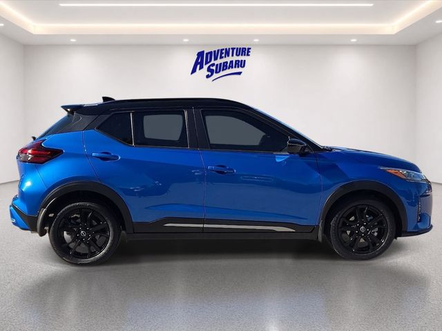 2023 Nissan Kicks SR