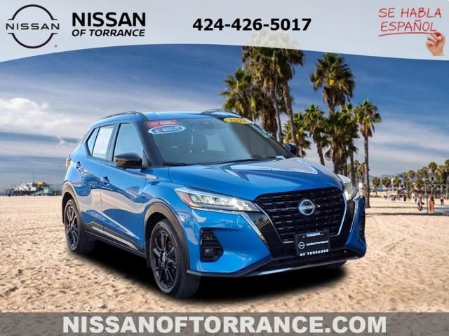 2023 Nissan Kicks SR