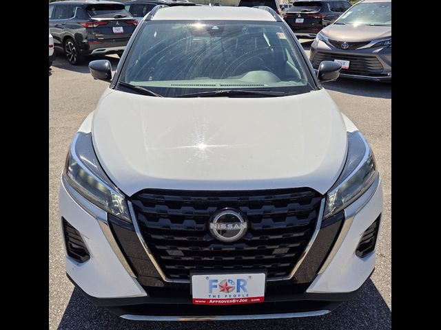 2023 Nissan Kicks SR
