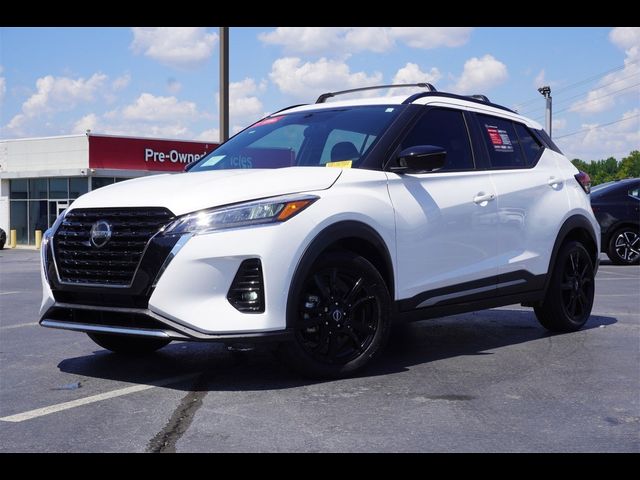 2023 Nissan Kicks SR