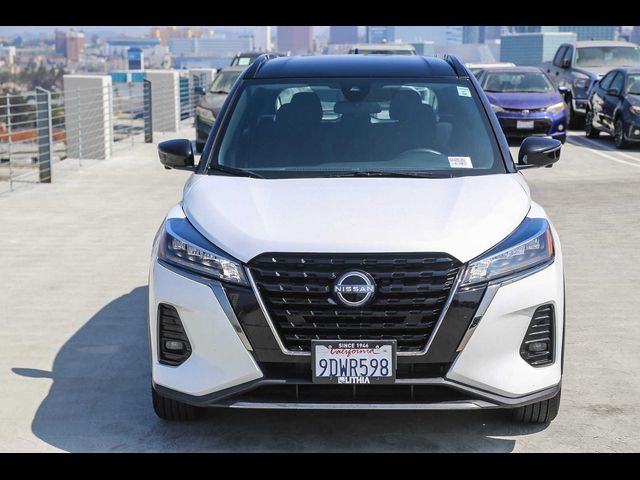 2023 Nissan Kicks SR