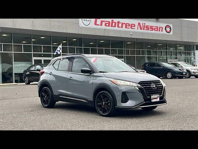 2023 Nissan Kicks SR