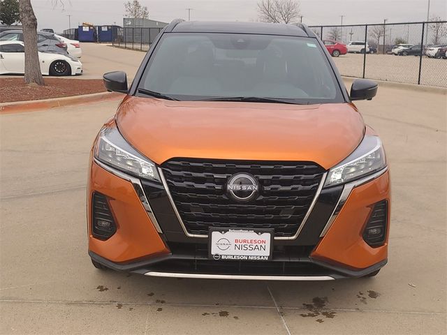 2023 Nissan Kicks SR