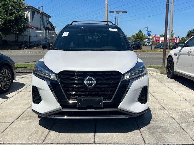 2023 Nissan Kicks SR