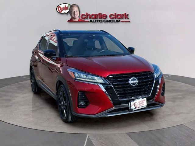 2023 Nissan Kicks SR