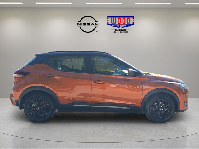 2023 Nissan Kicks SR
