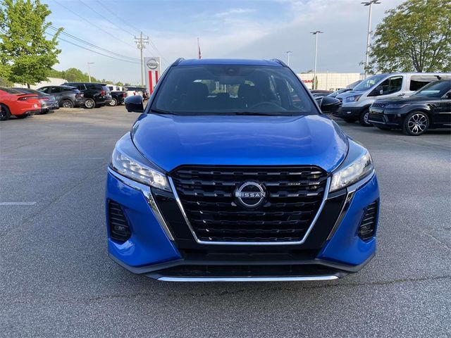 2023 Nissan Kicks SR