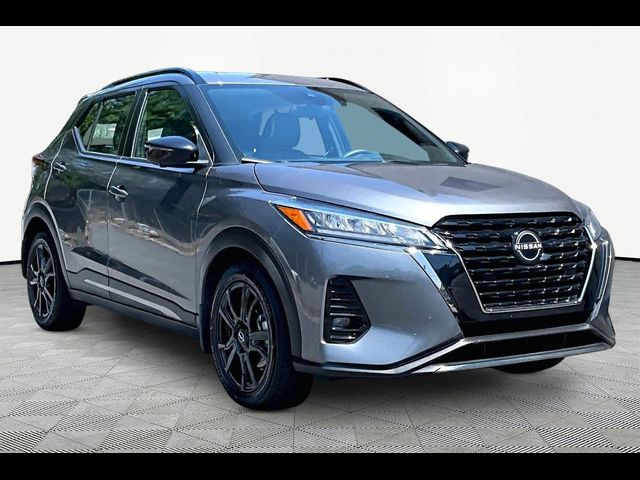 2023 Nissan Kicks SR