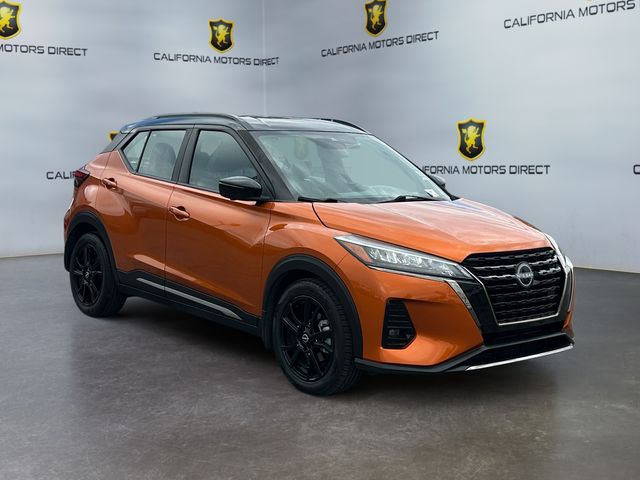 2023 Nissan Kicks SR