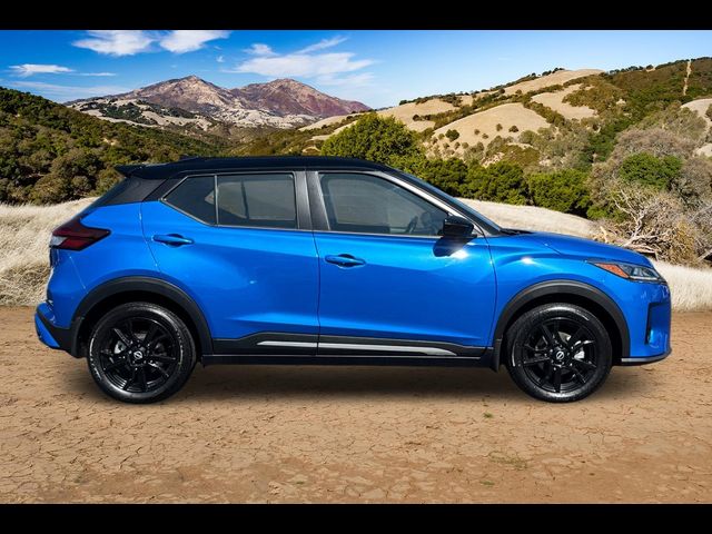 2023 Nissan Kicks SR