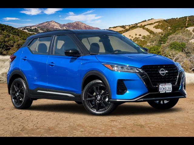 2023 Nissan Kicks SR