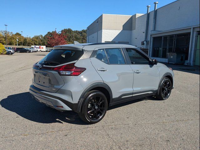 2023 Nissan Kicks SR