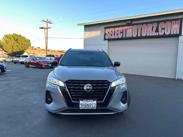 2023 Nissan Kicks SR