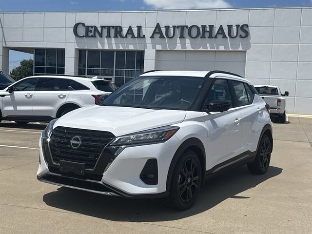 2023 Nissan Kicks SR