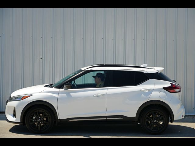 2023 Nissan Kicks SR