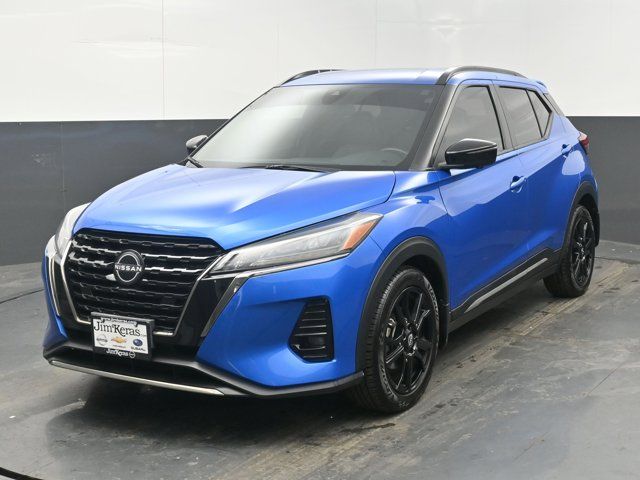 2023 Nissan Kicks SR