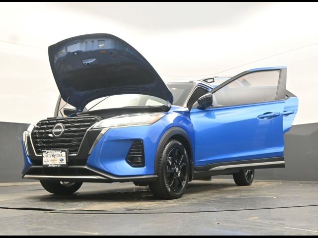 2023 Nissan Kicks SR