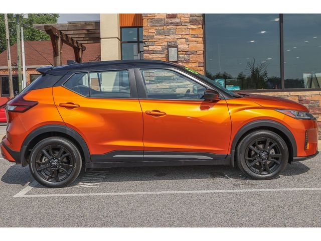 2023 Nissan Kicks SR