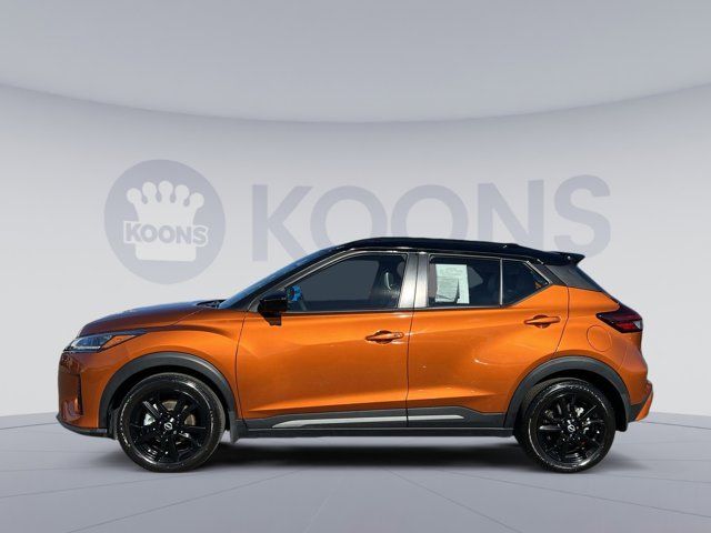 2023 Nissan Kicks SR