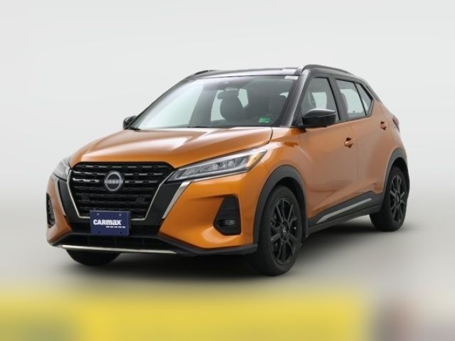 2023 Nissan Kicks SR