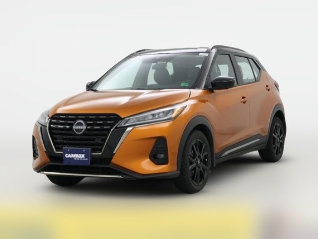 2023 Nissan Kicks SR
