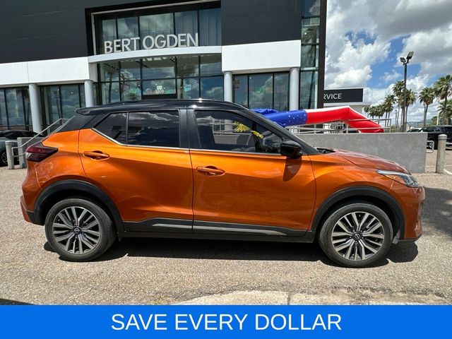 2023 Nissan Kicks SR